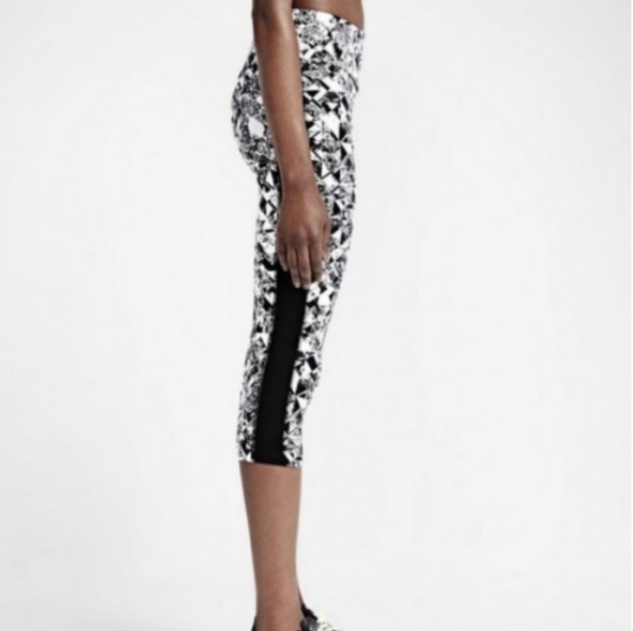 Nike Dri Fit  Legend. Jewels Tight Training Capri - Picture 3 of 15